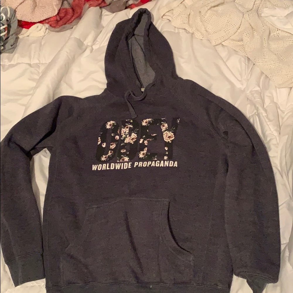 Obey sweatshirt